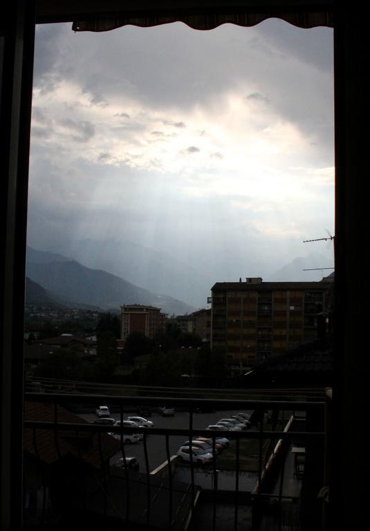 Arc En Ciel Apartment Aosta Exterior foto